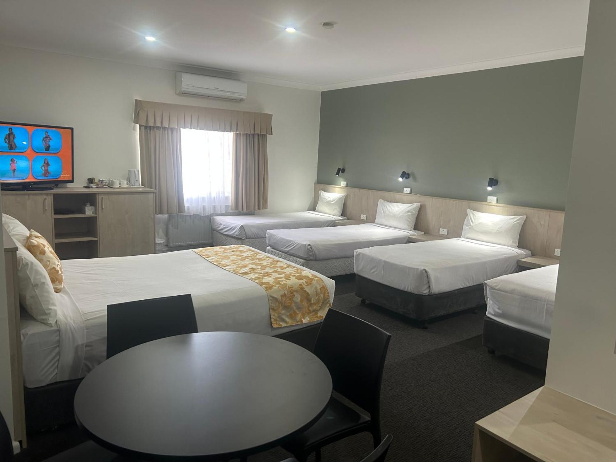 Country Lodge Motor Inn Bathurst Ngoại thất bức ảnh