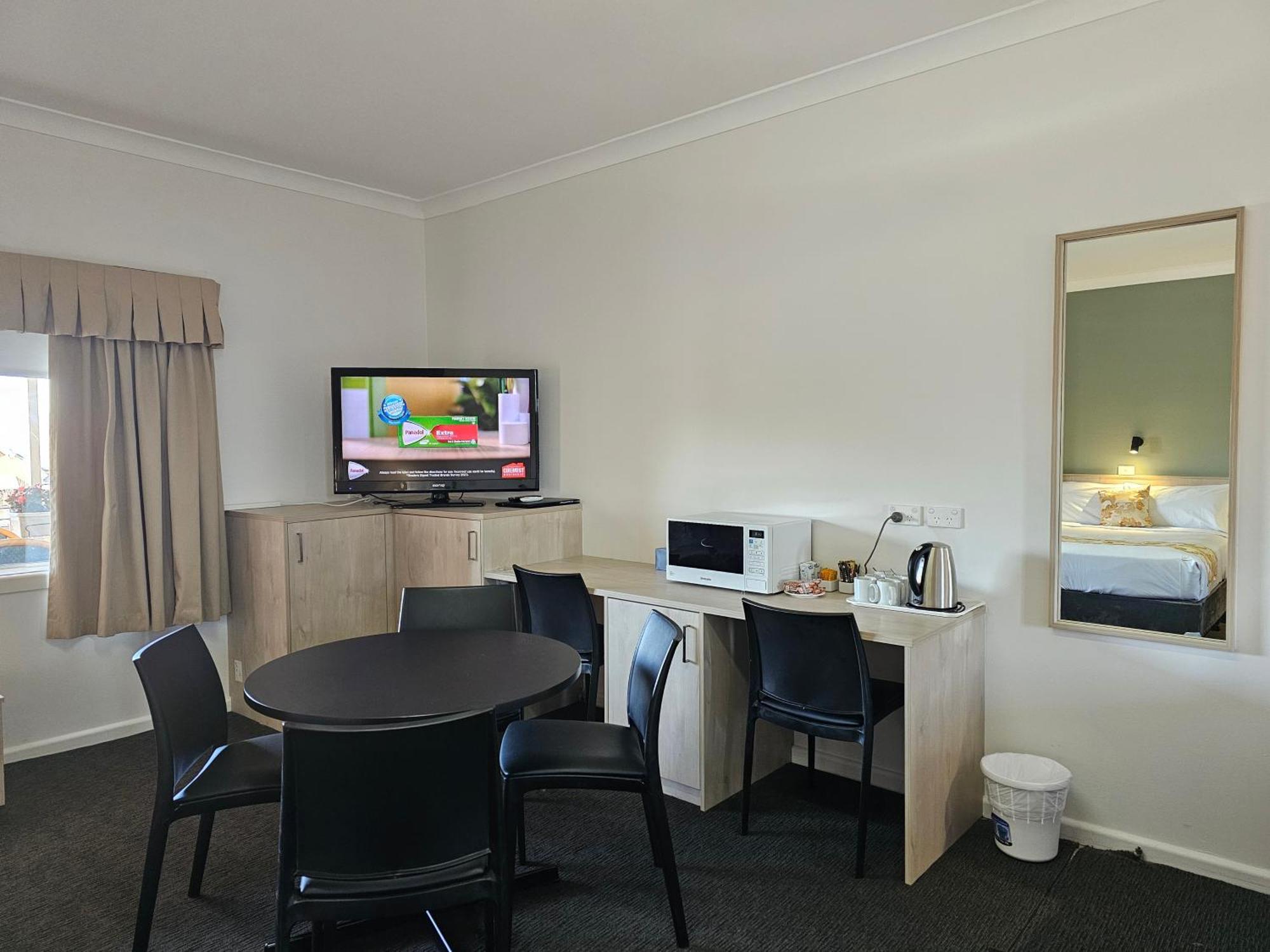 Country Lodge Motor Inn Bathurst Ngoại thất bức ảnh