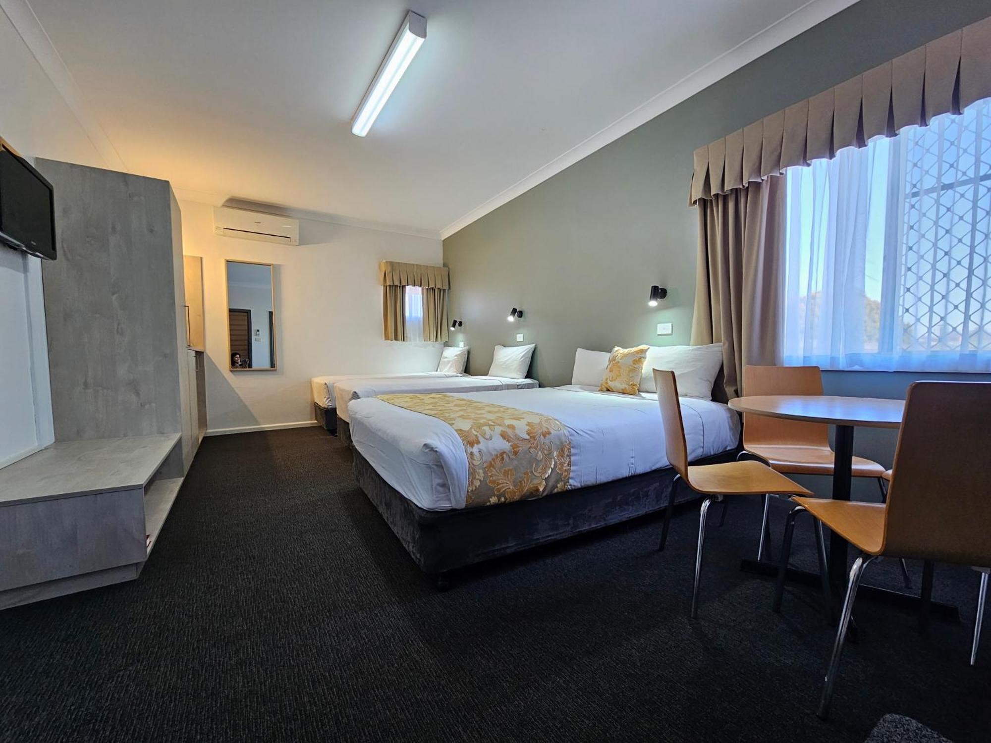 Country Lodge Motor Inn Bathurst Ngoại thất bức ảnh