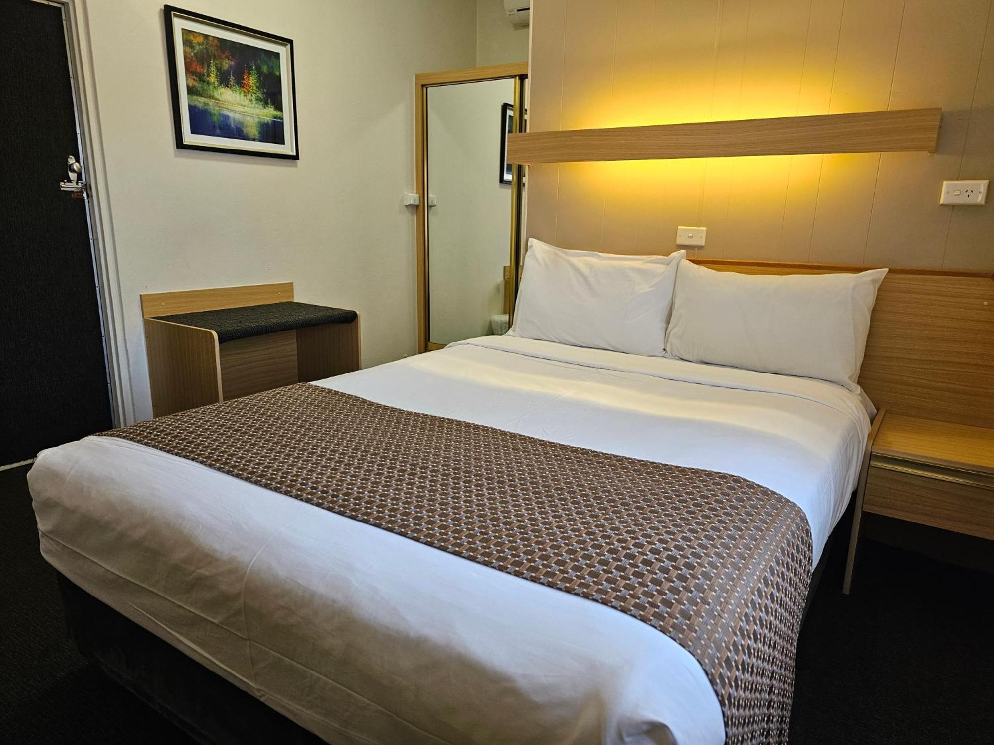Country Lodge Motor Inn Bathurst Ngoại thất bức ảnh