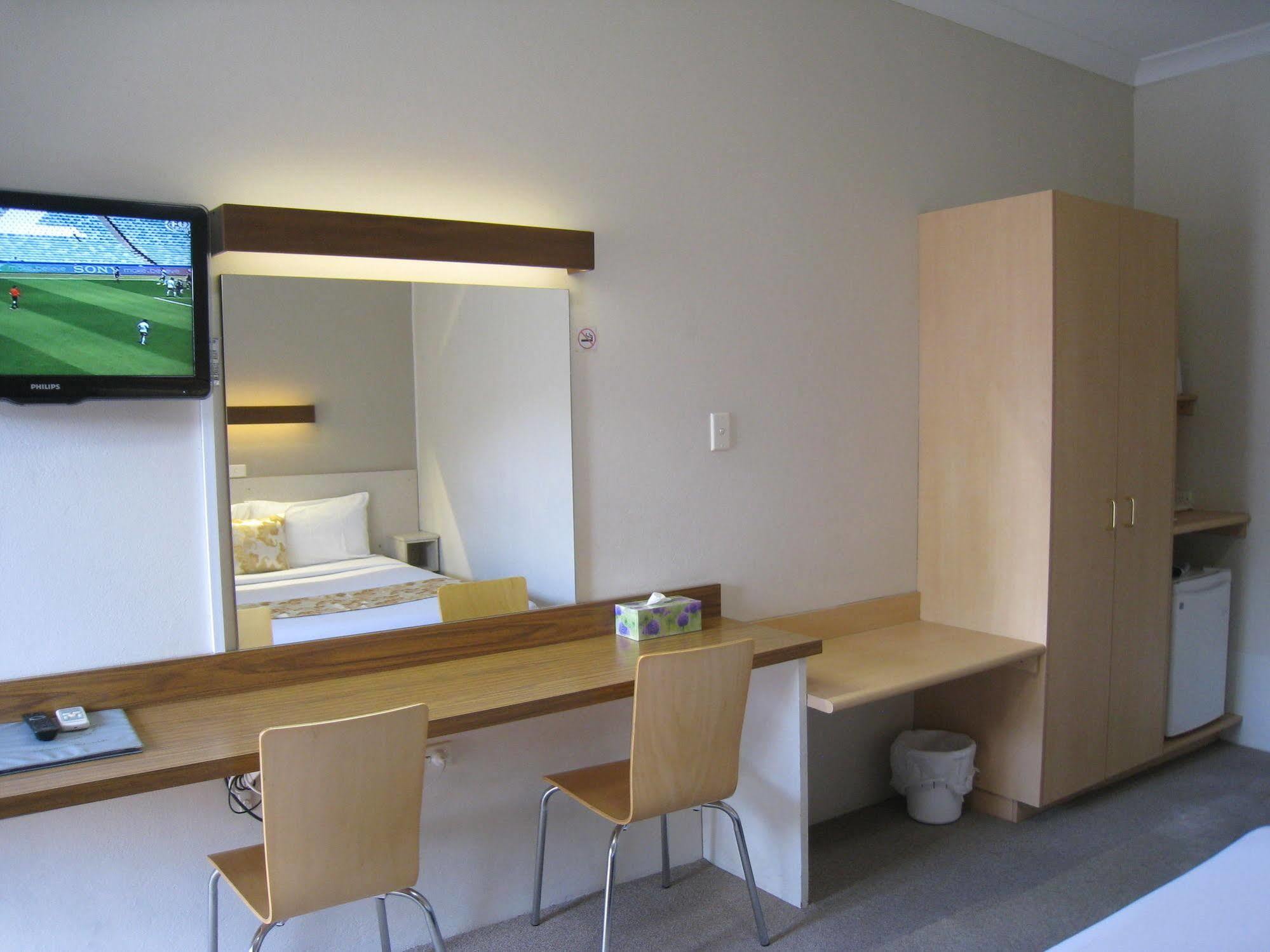 Country Lodge Motor Inn Bathurst Ngoại thất bức ảnh