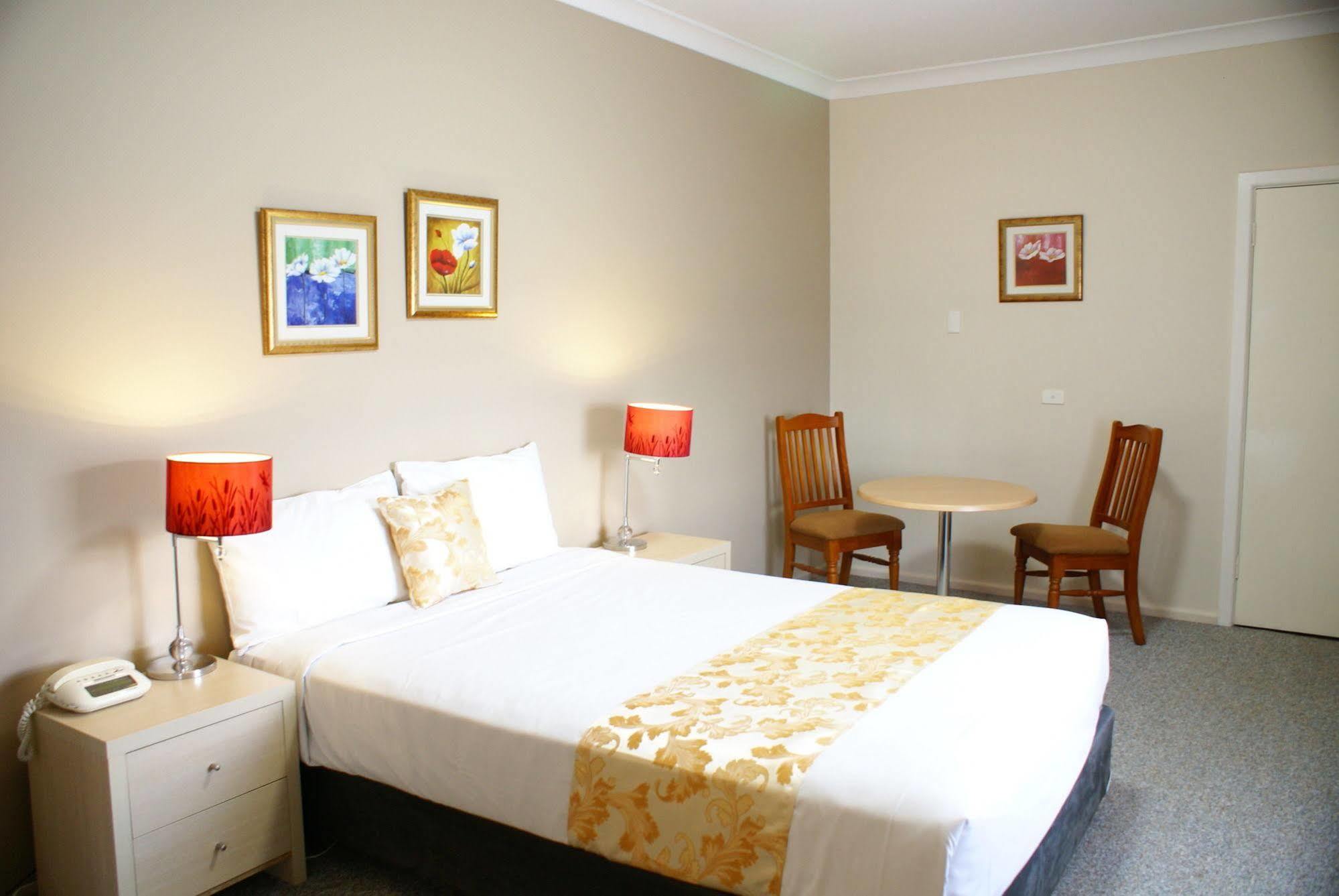 Country Lodge Motor Inn Bathurst Ngoại thất bức ảnh