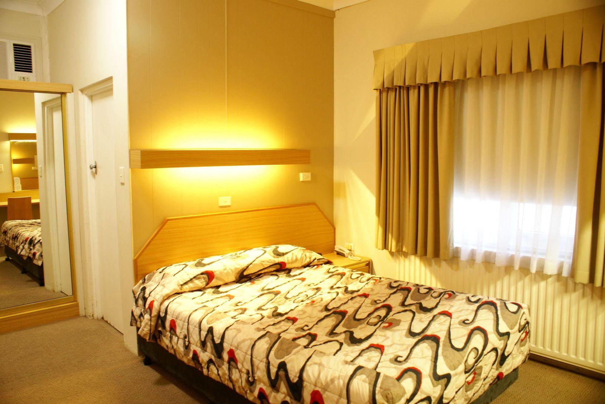 Country Lodge Motor Inn Bathurst Ngoại thất bức ảnh